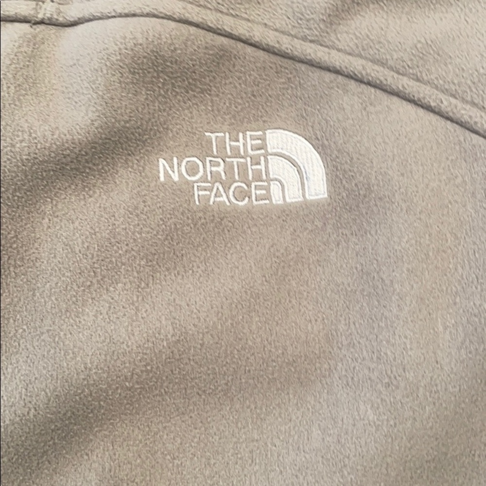 North face jacket - Picture 2 of 6